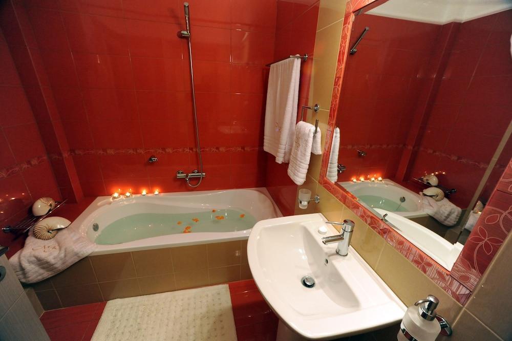 Mamfredas Luxury Resort Plános エクステリア 写真